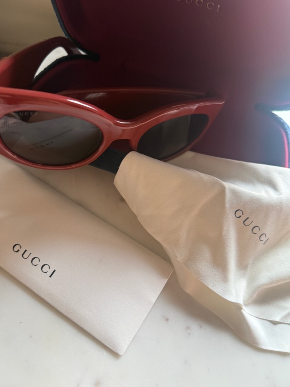 New Gucci GG1544S sunglasses burgundy Red bubble with case - Picture 3 of 10